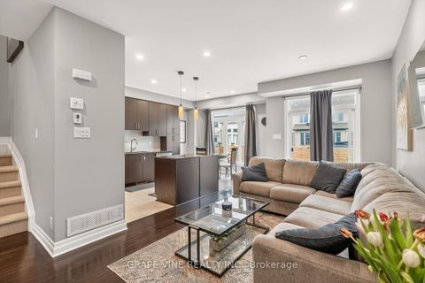 Photo 8 at 112 Hawkshaw Crescent, Nepean (Cedargrove/Fraserdale), Ottawa