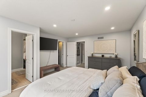 Photo 20 at 112 Hawkshaw Crescent, Nepean (Cedargrove/Fraserdale), Ottawa