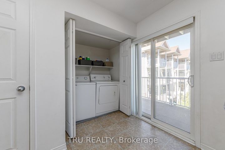 Photo 14 at 10 - 272 Keltie Private, Nepean (Longfields), Ottawa