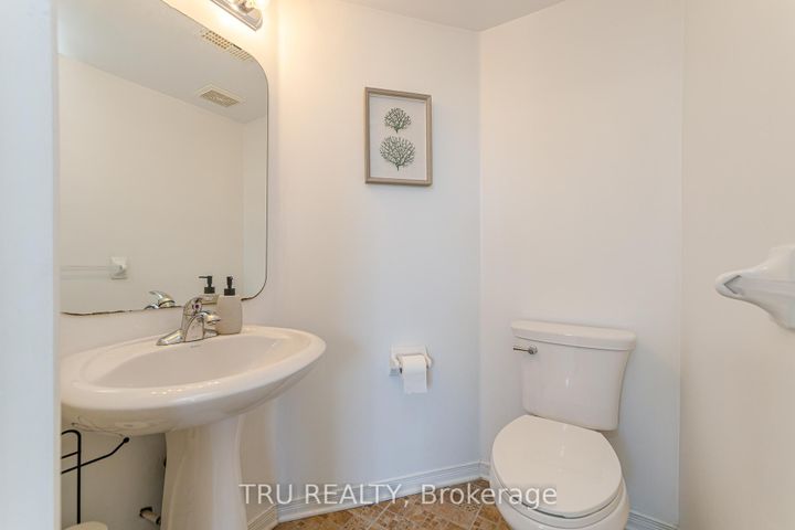 Photo 17 at 10 - 272 Keltie Private, Nepean (Longfields), Ottawa