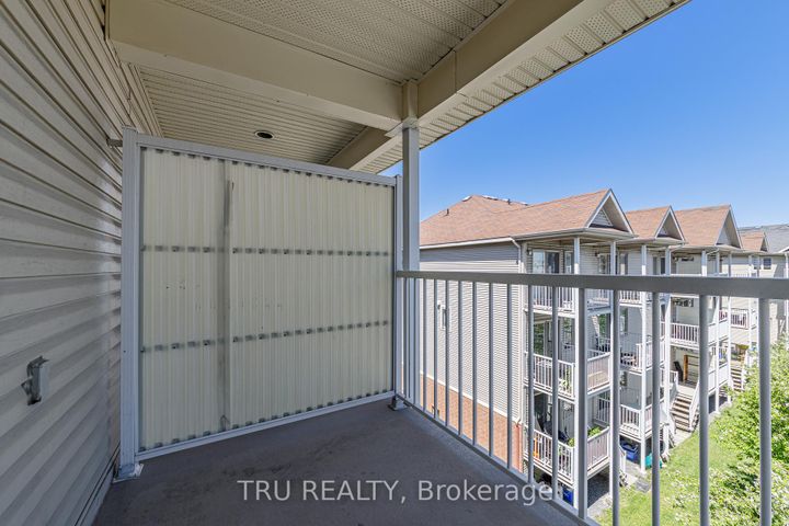 Photo 32 at 10 - 272 Keltie Private, Nepean (Longfields), Ottawa
