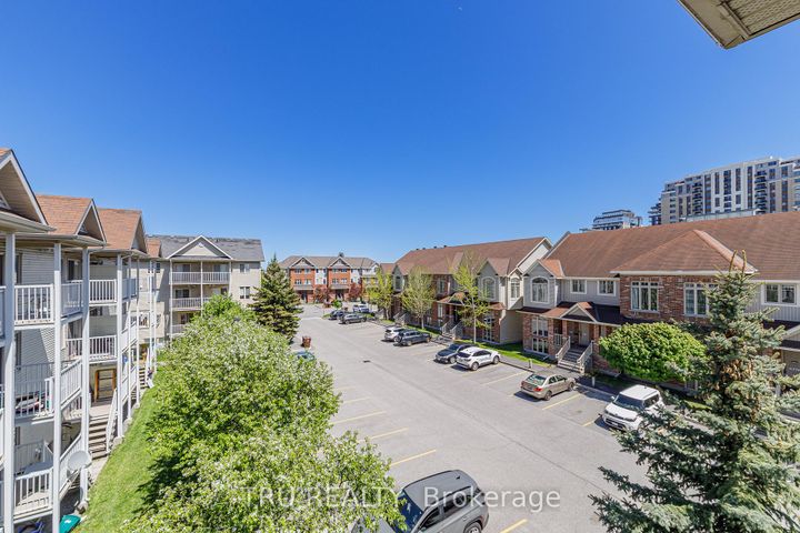 Photo 35 at 10 - 272 Keltie Private, Nepean (Longfields), Ottawa