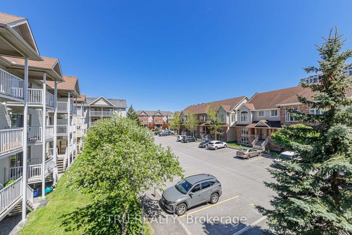 Photo 36 at 10 - 272 Keltie Private, Nepean (Longfields), Ottawa