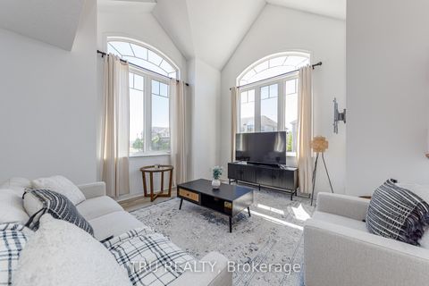 Photo 5 at 10 - 272 Keltie Private, Nepean (Longfields), Ottawa