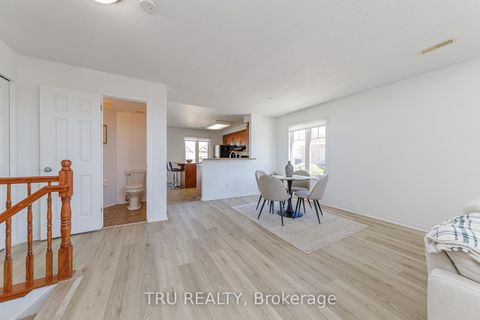 Photo 8 at 10 - 272 Keltie Private, Nepean (Longfields), Ottawa