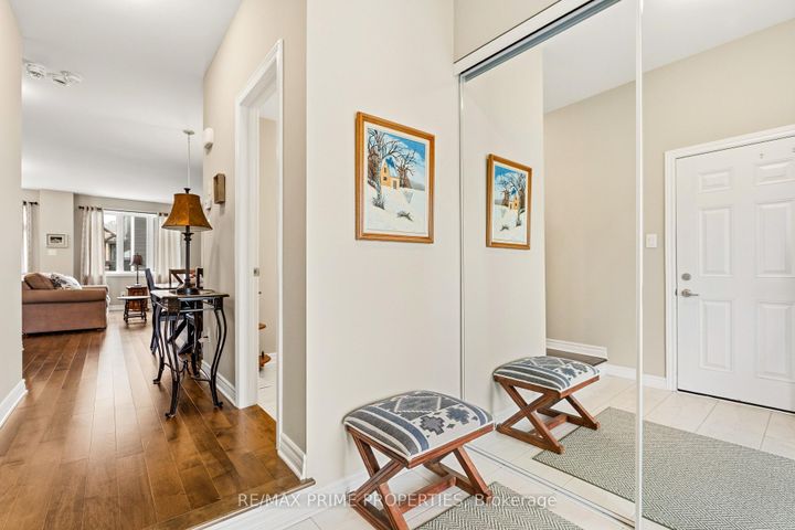 Photo 2 at 942 Kilbirnie Drive, Nepean (Half Moon Bay), Ottawa