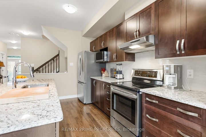 Photo 11 at 942 Kilbirnie Drive, Nepean (Half Moon Bay), Ottawa
