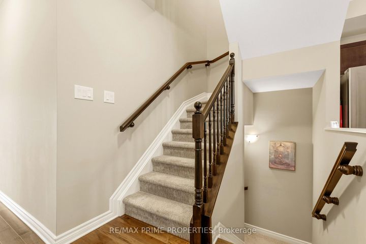 Photo 16 at 942 Kilbirnie Drive, Nepean (Half Moon Bay), Ottawa