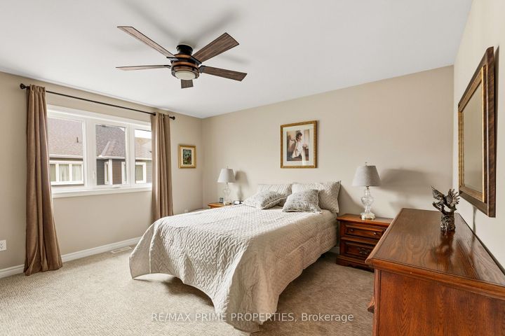 Photo 20 at 942 Kilbirnie Drive, Nepean (Half Moon Bay), Ottawa