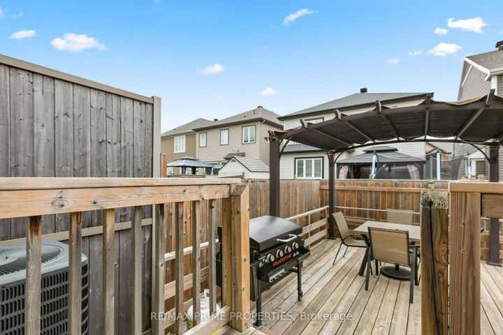 Photo 35 at 942 Kilbirnie Drive, Nepean (Half Moon Bay), Ottawa