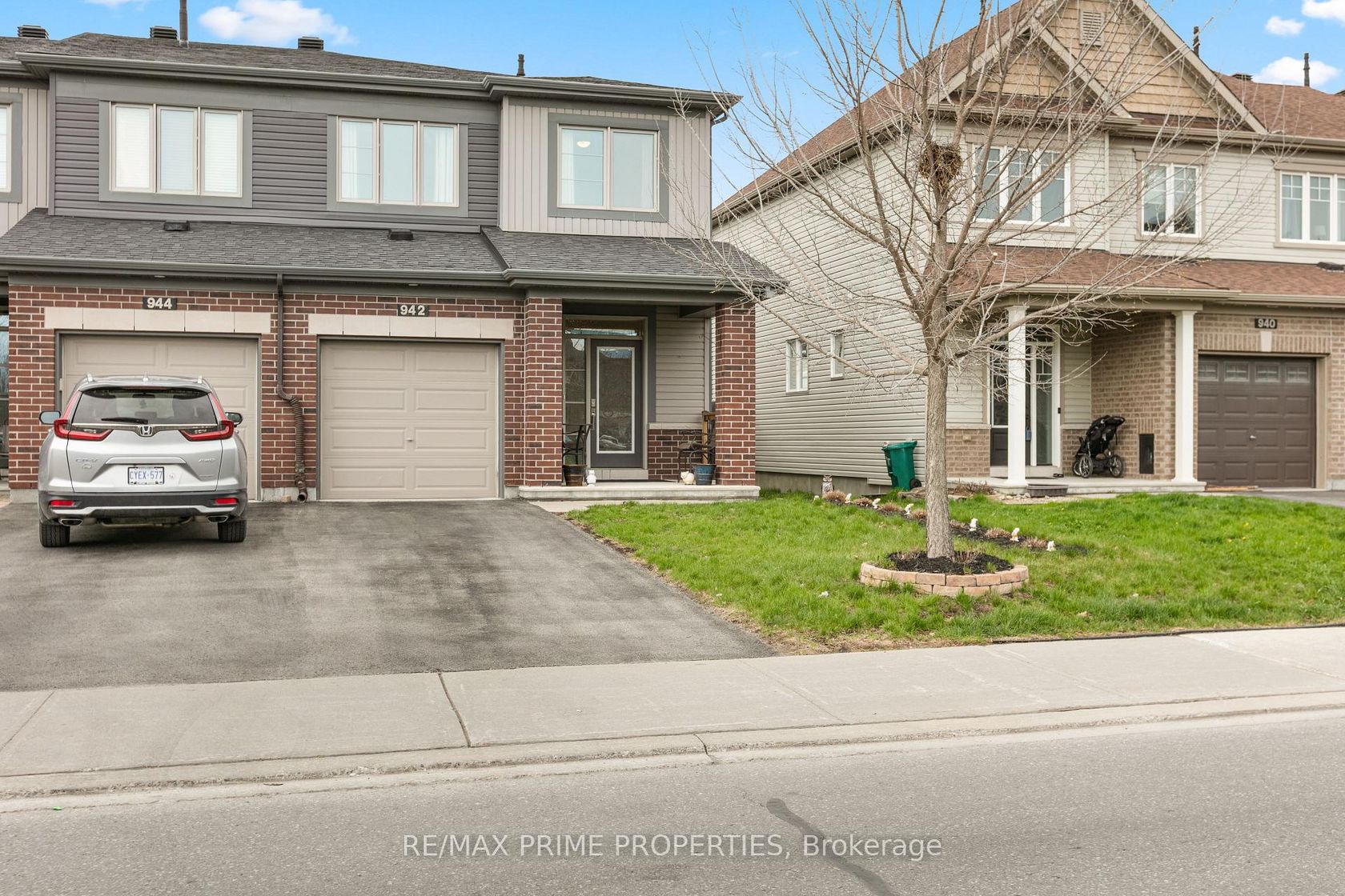 942 Kilbirnie Drive, Nepean (Half Moon Bay), Ottawa 