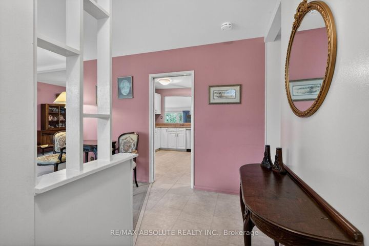 Photo 4 at 59 Evergreen Drive, Nepean (Lynwood Village), Ottawa