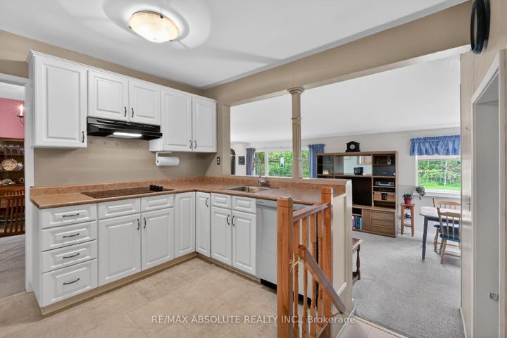 Photo 22 at 59 Evergreen Drive, Nepean (Lynwood Village), Ottawa
