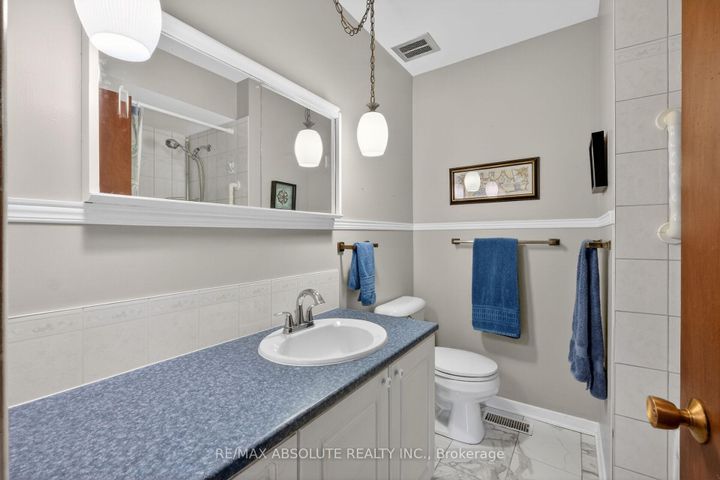 Photo 24 at 59 Evergreen Drive, Nepean (Lynwood Village), Ottawa