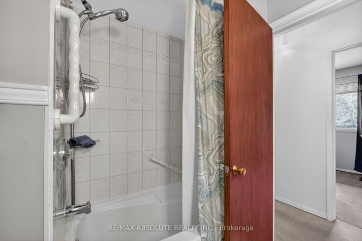 Photo 25 at 59 Evergreen Drive, Nepean (Lynwood Village), Ottawa
