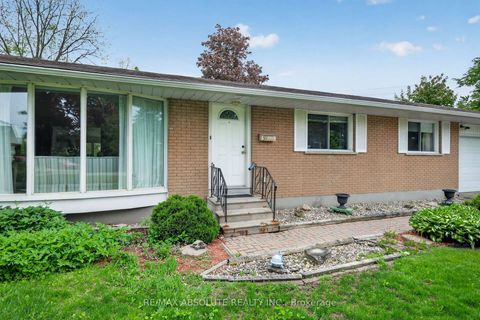 Photo 1 at 59 Evergreen Drive, Nepean (Lynwood Village), Ottawa