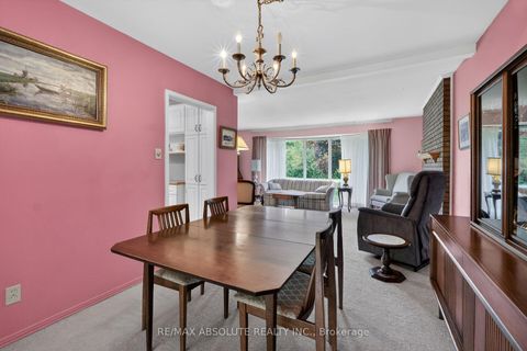 Photo 11 at 59 Evergreen Drive, Nepean (Lynwood Village), Ottawa