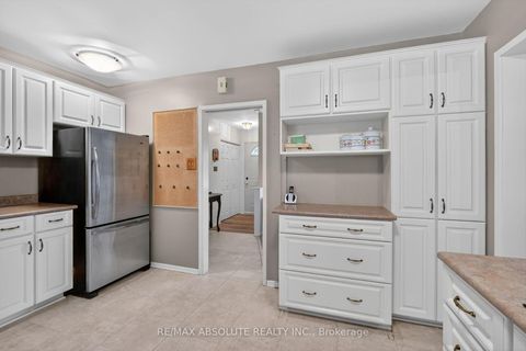 Photo 20 at 59 Evergreen Drive, Nepean (Lynwood Village), Ottawa