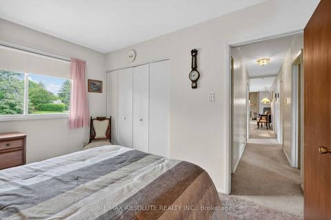 Photo 30 at 59 Evergreen Drive, Nepean (Lynwood Village), Ottawa