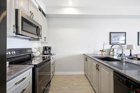 Photo 7 at 219 Liebe Terrace, Nepean (Heritage Park), Ottawa