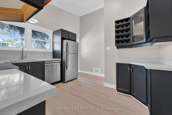 Photo 19 at 1259 Meadowlands Drive E, Nepean (City View/Skyline/Fisher Heights/Parkwood Hills), Ottawa