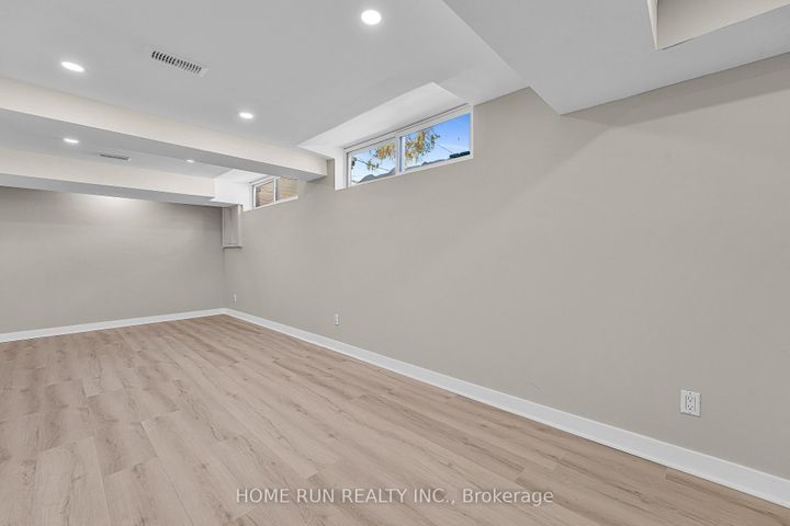 Photo 40 at 1259 Meadowlands Drive E, Nepean (City View/Skyline/Fisher Heights/Parkwood Hills), Ottawa