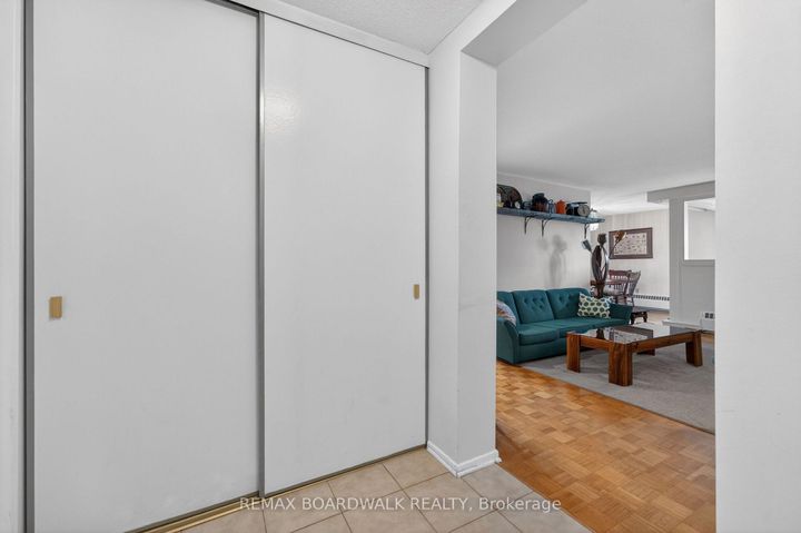 Photo 2 at 308 - 1356 Meadowlands Drive E, Nepean (Borden Farm/Stewart Farm/Carleton Heights/Parkwood Hills), Ottawa