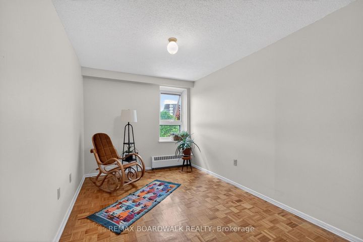 Photo 19 at 308 - 1356 Meadowlands Drive E, Nepean (Borden Farm/Stewart Farm/Carleton Heights/Parkwood Hills), Ottawa