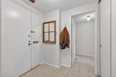 Photo 1 at 308 - 1356 Meadowlands Drive E, Nepean (Borden Farm/Stewart Farm/Carleton Heights/Parkwood Hills), Ottawa