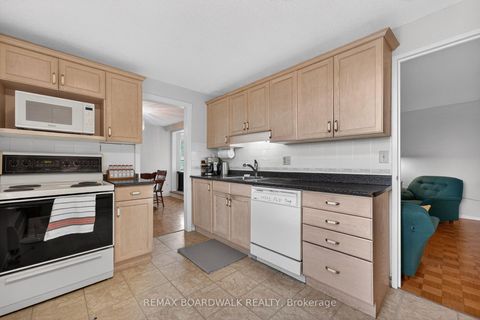 Photo 14 at 308 - 1356 Meadowlands Drive E, Nepean (Borden Farm/Stewart Farm/Carleton Heights/Parkwood Hills), Ottawa