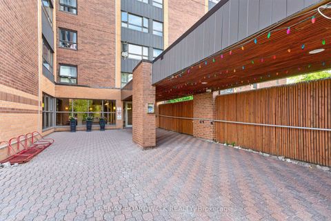Photo 26 at 308 - 1356 Meadowlands Drive E, Nepean (Borden Farm/Stewart Farm/Carleton Heights/Parkwood Hills), Ottawa