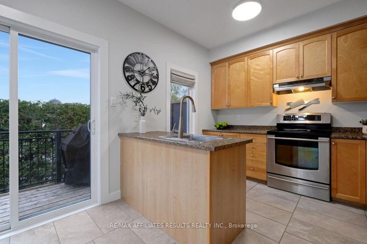 Photo 16 at 78 Songbird Private, Nepean (Westcliffe Estates), Ottawa