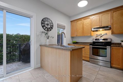 Photo 16 at 78 Songbird Private, Nepean (Westcliffe Estates), Ottawa