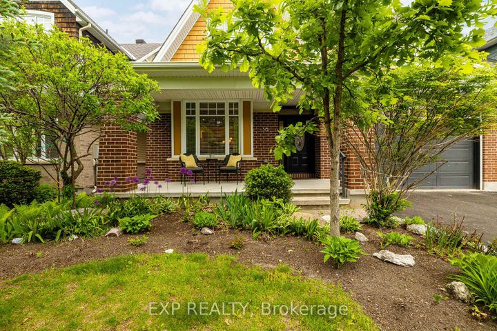 Photo 2 at 36 Oakbriar Crescent, Nepean (Stonebridge), Ottawa