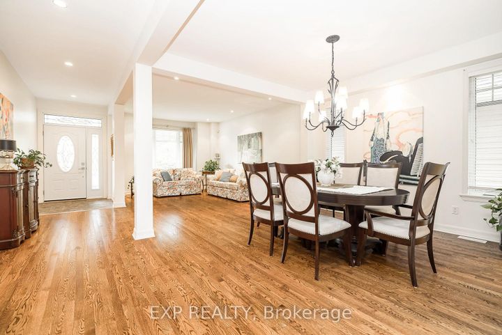 Photo 8 at 36 Oakbriar Crescent, Nepean (Stonebridge), Ottawa