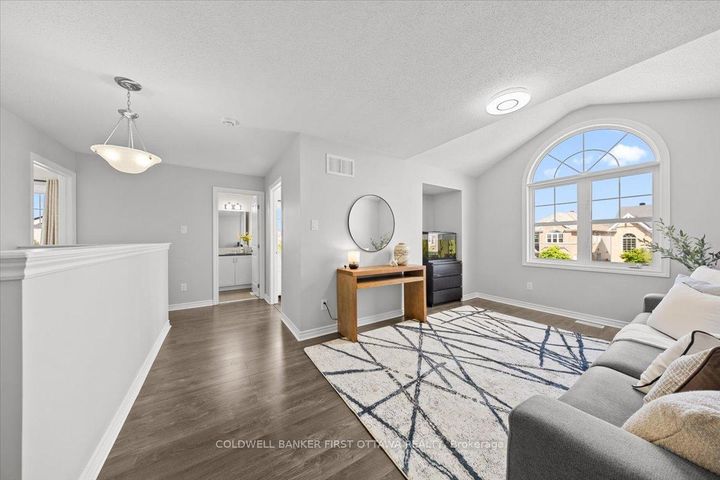 Photo 3 at 619 DUNDONALD Drive, Nepean (Half Moon Bay), Ottawa