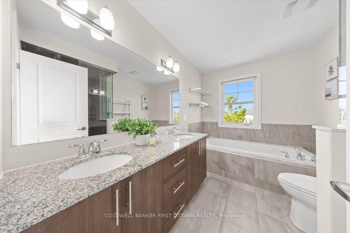 Photo 14 at 619 DUNDONALD Drive, Nepean (Half Moon Bay), Ottawa