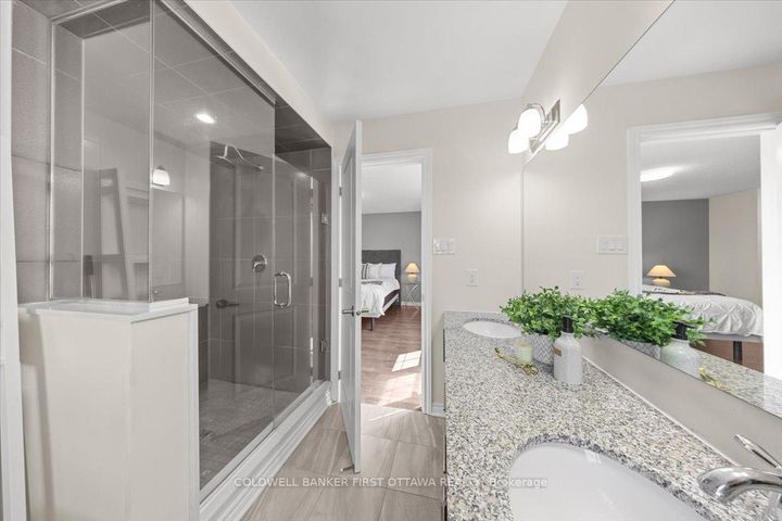 Photo 16 at 619 DUNDONALD Drive, Nepean (Half Moon Bay), Ottawa