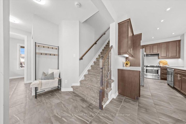 Photo 18 at 619 DUNDONALD Drive, Nepean (Half Moon Bay), Ottawa