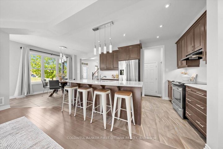 Photo 25 at 619 DUNDONALD Drive, Nepean (Half Moon Bay), Ottawa