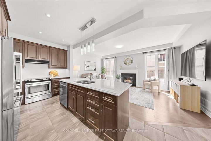 Photo 28 at 619 DUNDONALD Drive, Nepean (Half Moon Bay), Ottawa