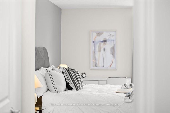 Photo 41 at 619 DUNDONALD Drive, Nepean (Half Moon Bay), Ottawa