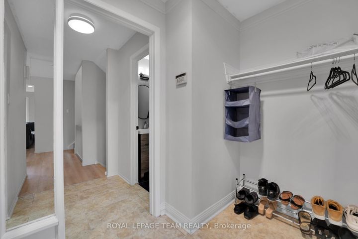 Photo 2 at 20 - 282 Dalehurst Drive, Nepean (Tanglewood), Ottawa