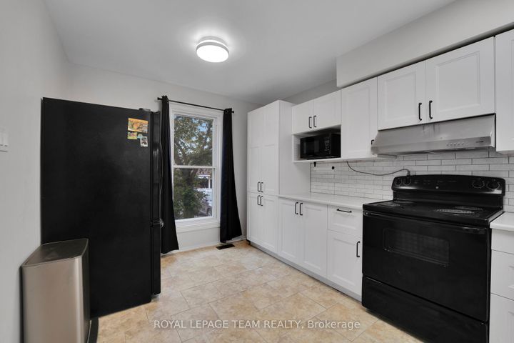 Photo 5 at 20 - 282 Dalehurst Drive, Nepean (Tanglewood), Ottawa