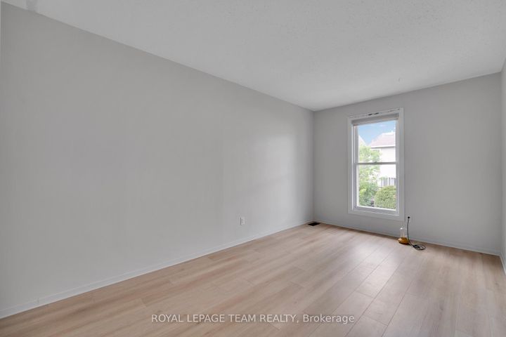 Photo 22 at 20 - 282 Dalehurst Drive, Nepean (Tanglewood), Ottawa
