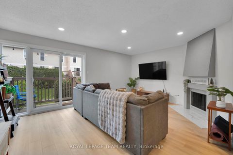 Photo 11 at 20 - 282 Dalehurst Drive, Nepean (Tanglewood), Ottawa