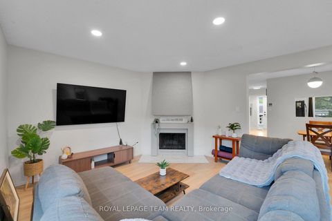 Photo 13 at 20 - 282 Dalehurst Drive, Nepean (Tanglewood), Ottawa