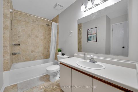 Photo 21 at 20 - 282 Dalehurst Drive, Nepean (Tanglewood), Ottawa