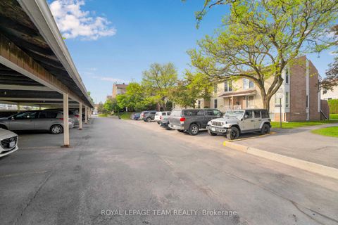Photo 34 at 20 - 282 Dalehurst Drive, Nepean (Tanglewood), Ottawa