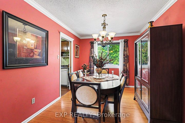Photo 9 at 47 Langholm Crescent, Nepean (Pheasant Run), Ottawa